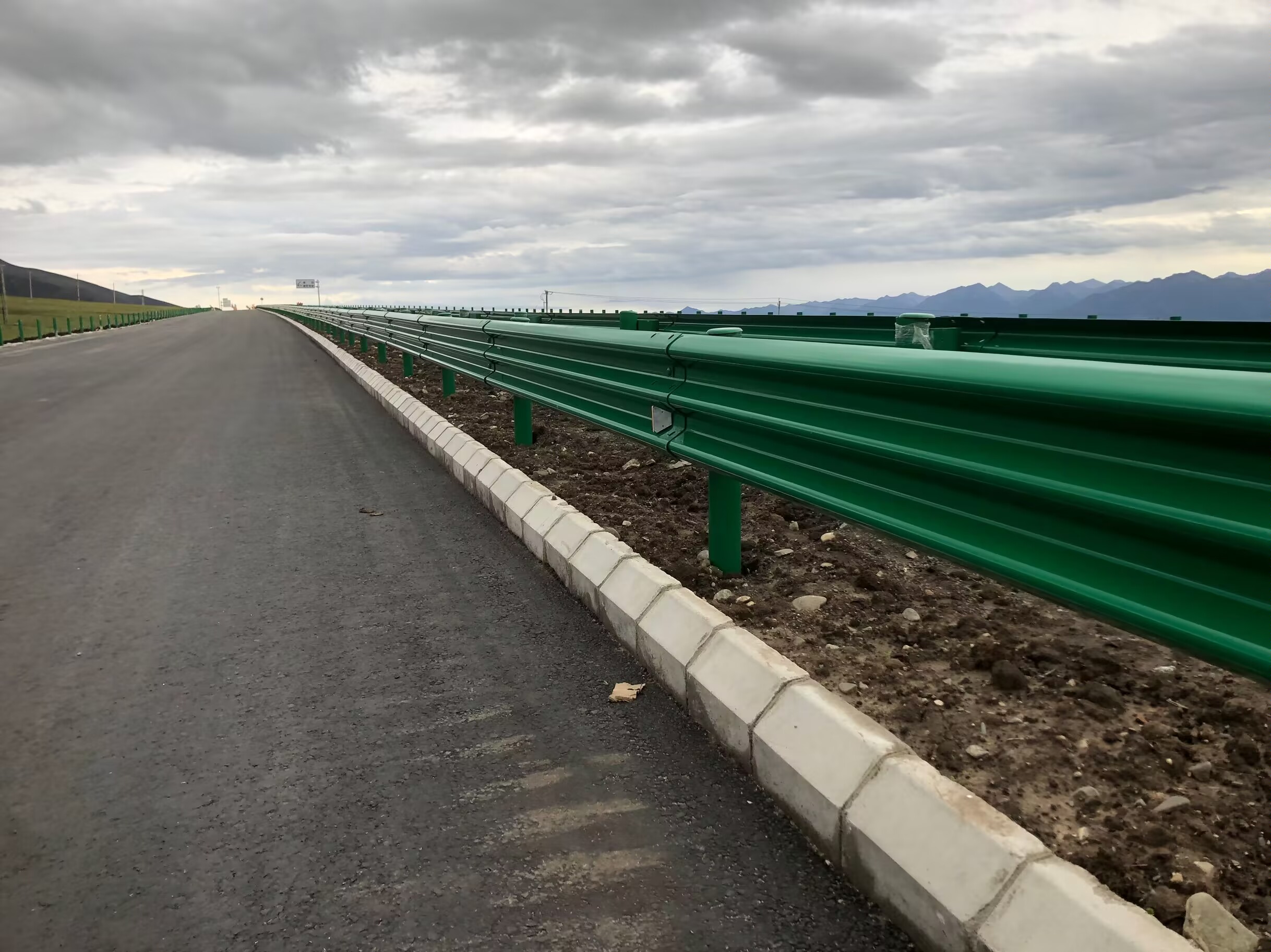 云和县乡村公路波形护栏高速公路波形护栏 - 推荐
